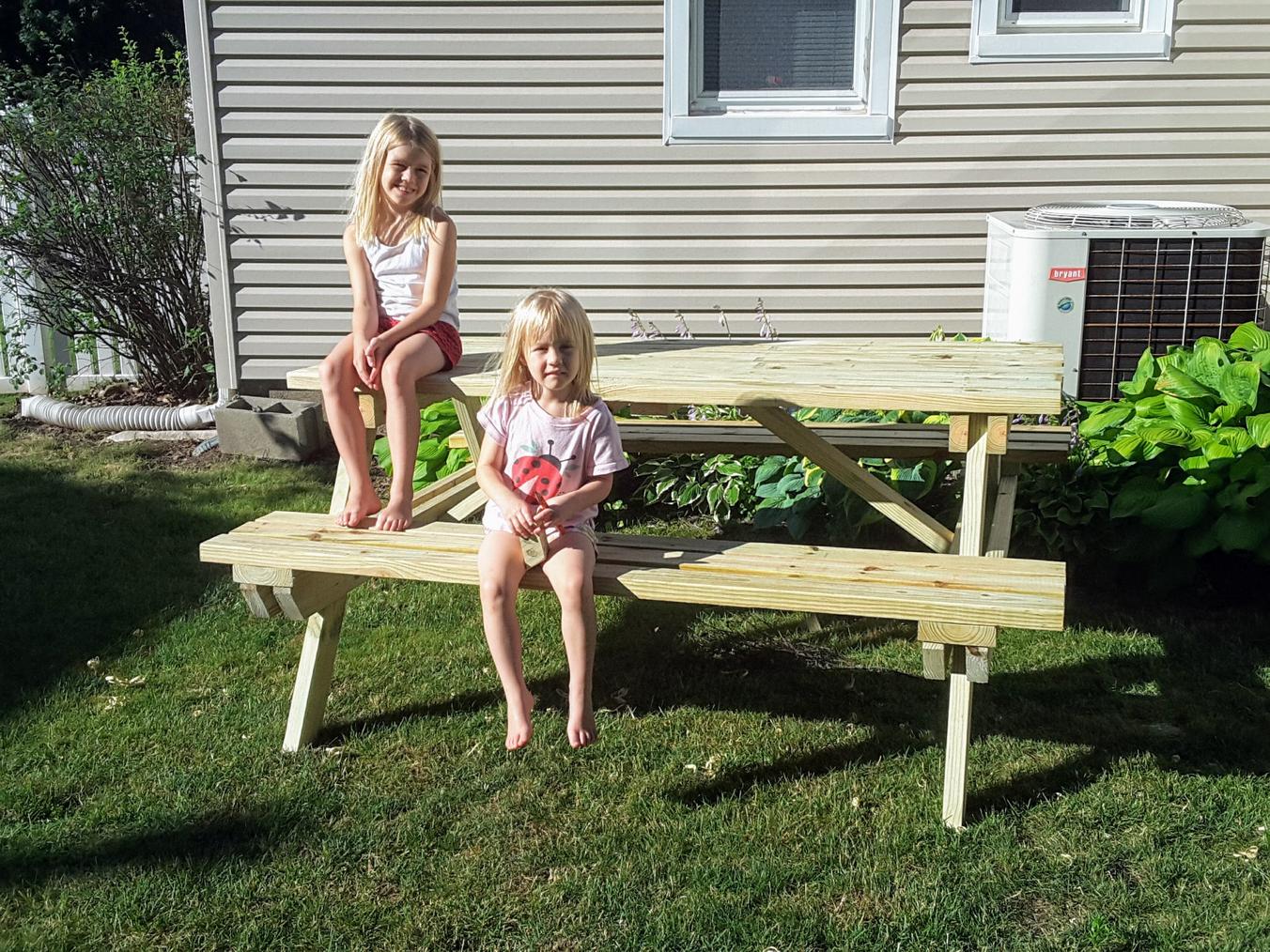 picnic-table